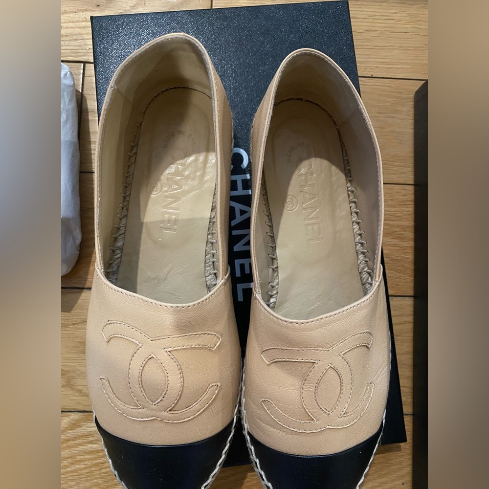Chanel espadrilles - Picture 3 of 7